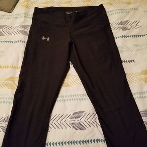 Under Armour compression capris